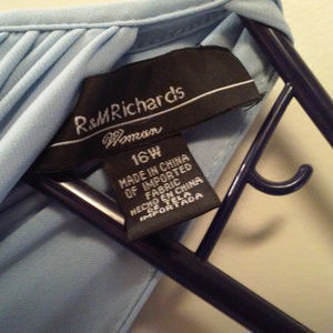 Gorgeous sleeveless formal dress -NWT